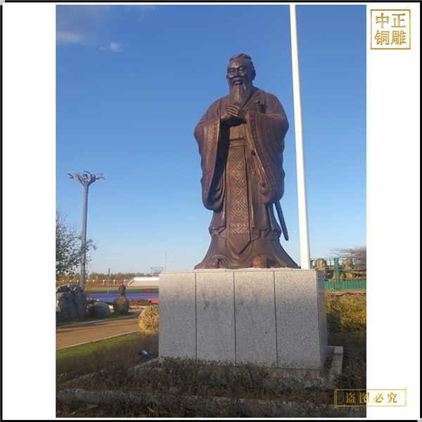 12.萬世師表孔老夫子雕塑.jpg